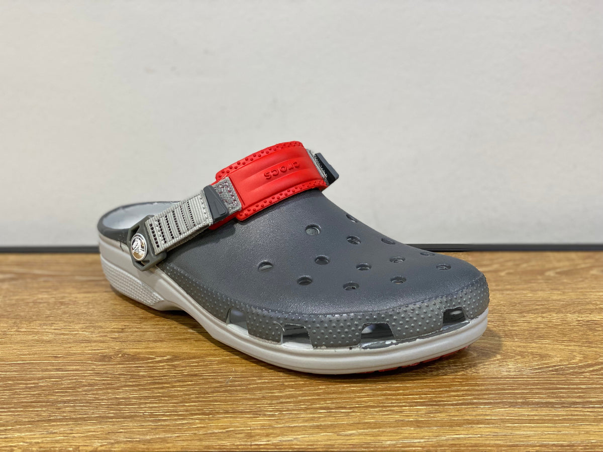CROCS classic turbo clog gris avec rouge