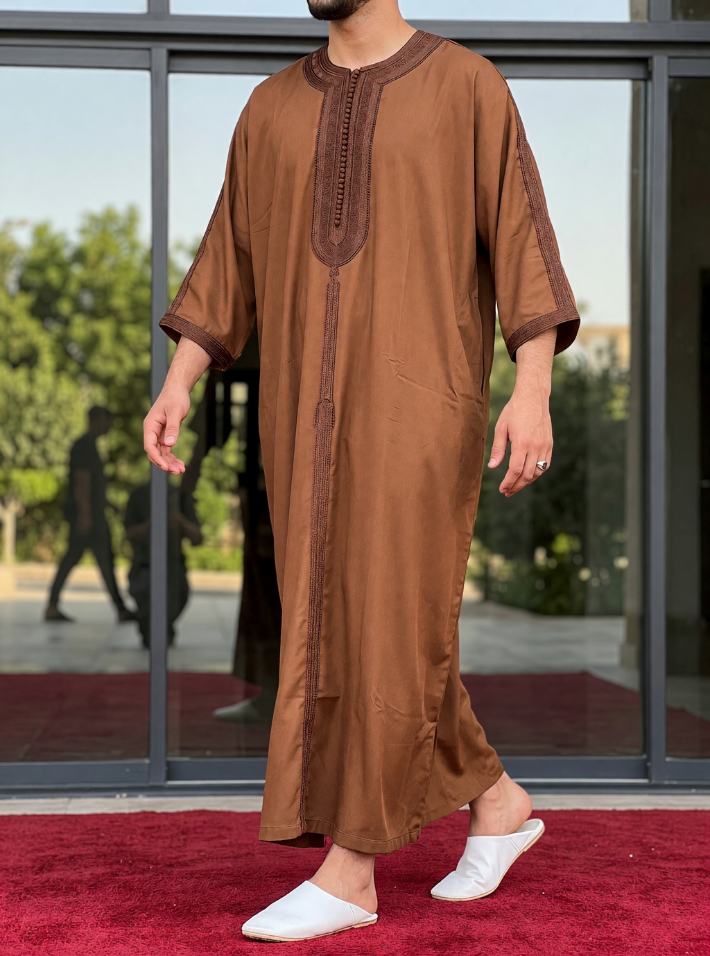 مغربي القمة مليفة عريضة