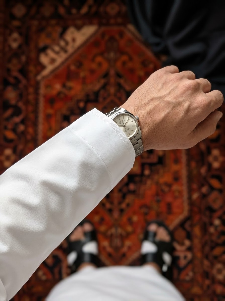قميص إماراتي ( بتطريز عماني ) ثوب العزة كم طويل